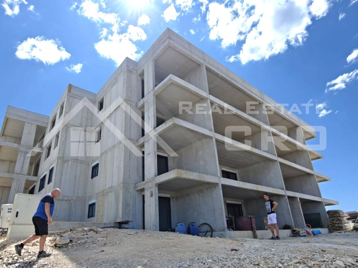 Nepremičnine Čiovo - Prostorni apartmaji v moderni novogradnji z dvigalom, naprodaj