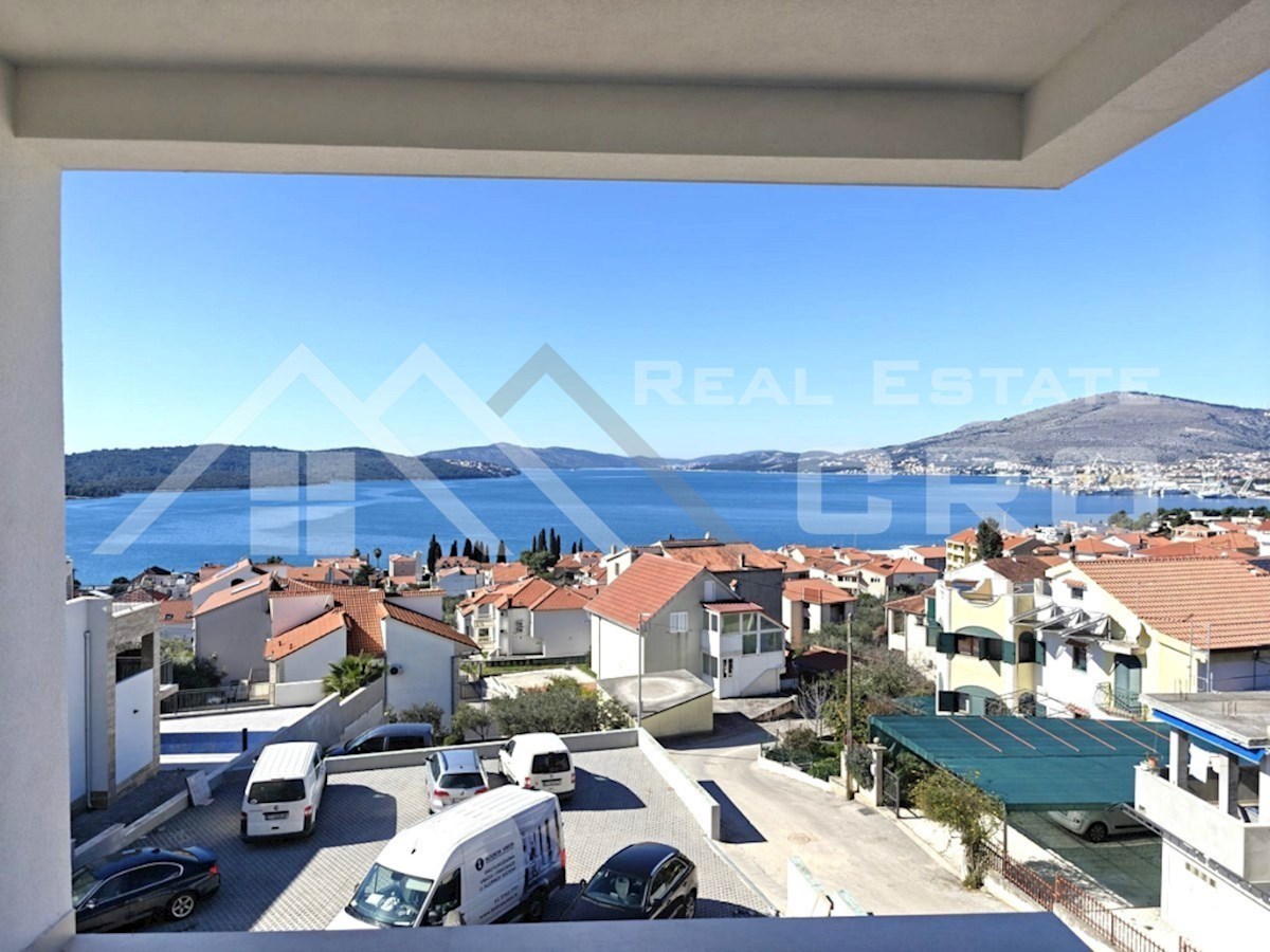 Nepremičnine Čiovo - Prostorni apartmaji v moderni novogradnji z dvigalom, naprodaj