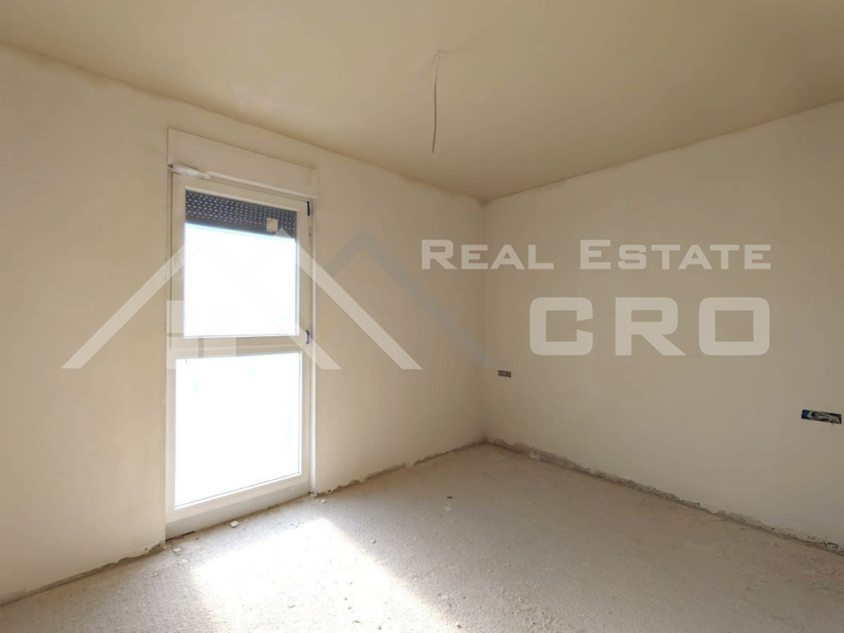 Nepremičnine Čiovo – Dvosobna stanovanja v novogradnji z garažo, dvigalom in bazenom, naprodaj