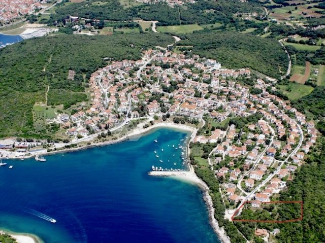 Pješčana Uvala, prva vrsta do morja, odlična pozicija ob plaži, ekskluziven apartma za prodajo, Pula, Istra, Hrvaška
