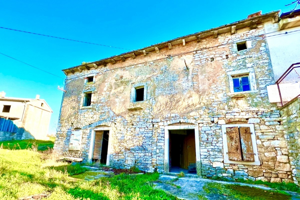 Posestvo, 10000 m2, dve hiši, v srcu Istre, Barban, Istra, Hrvaška