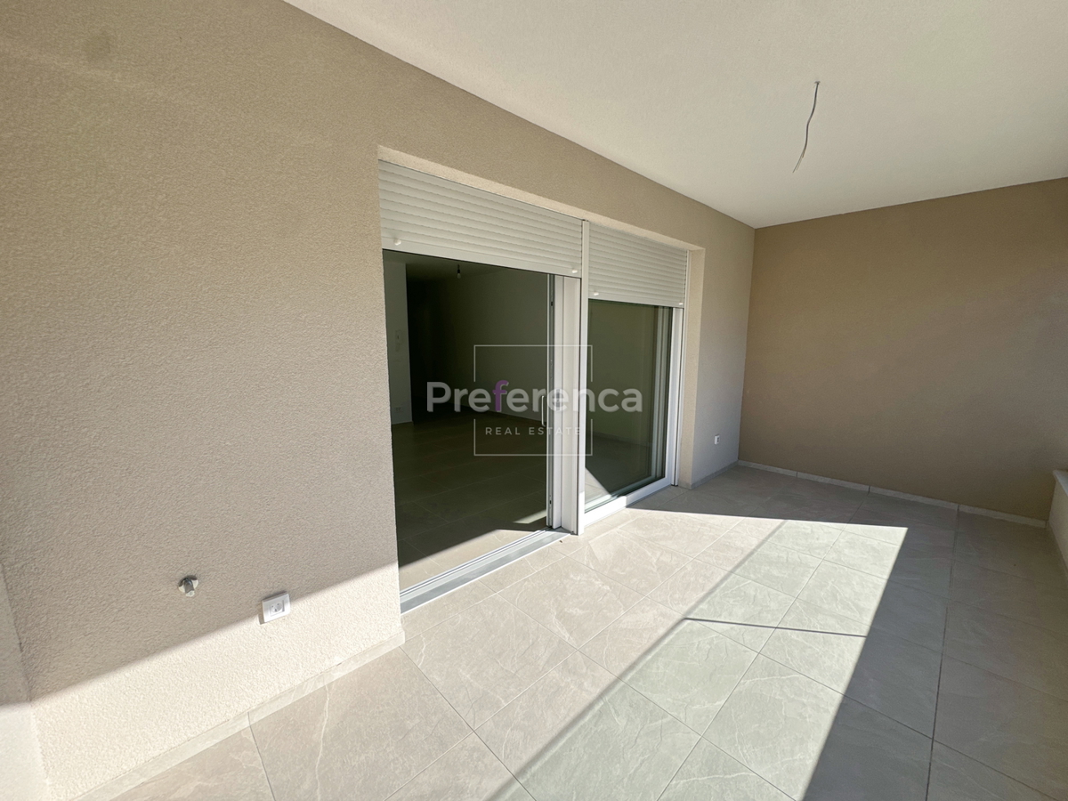 Povljana - dvosobno stanovanje v pritličju z vrtom