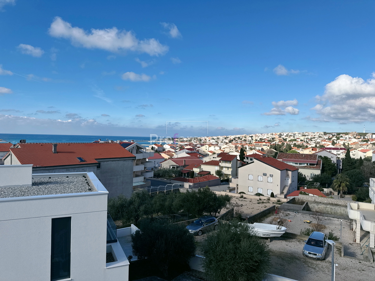 Novalja, mirna lokacija – dvosobno stanovanje v 2. nadstropju