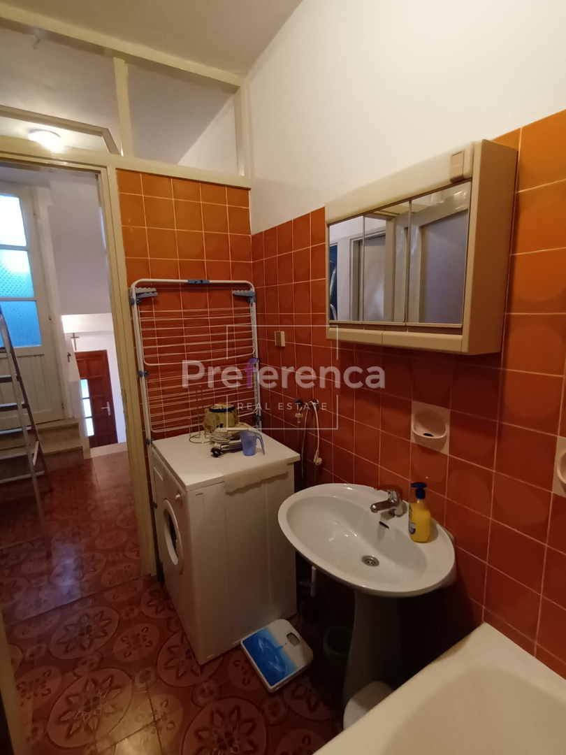 Novalja - trisobno stanovanje v središču