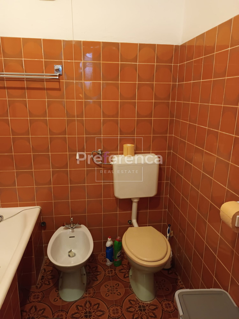 Novalja - trisobno stanovanje v središču