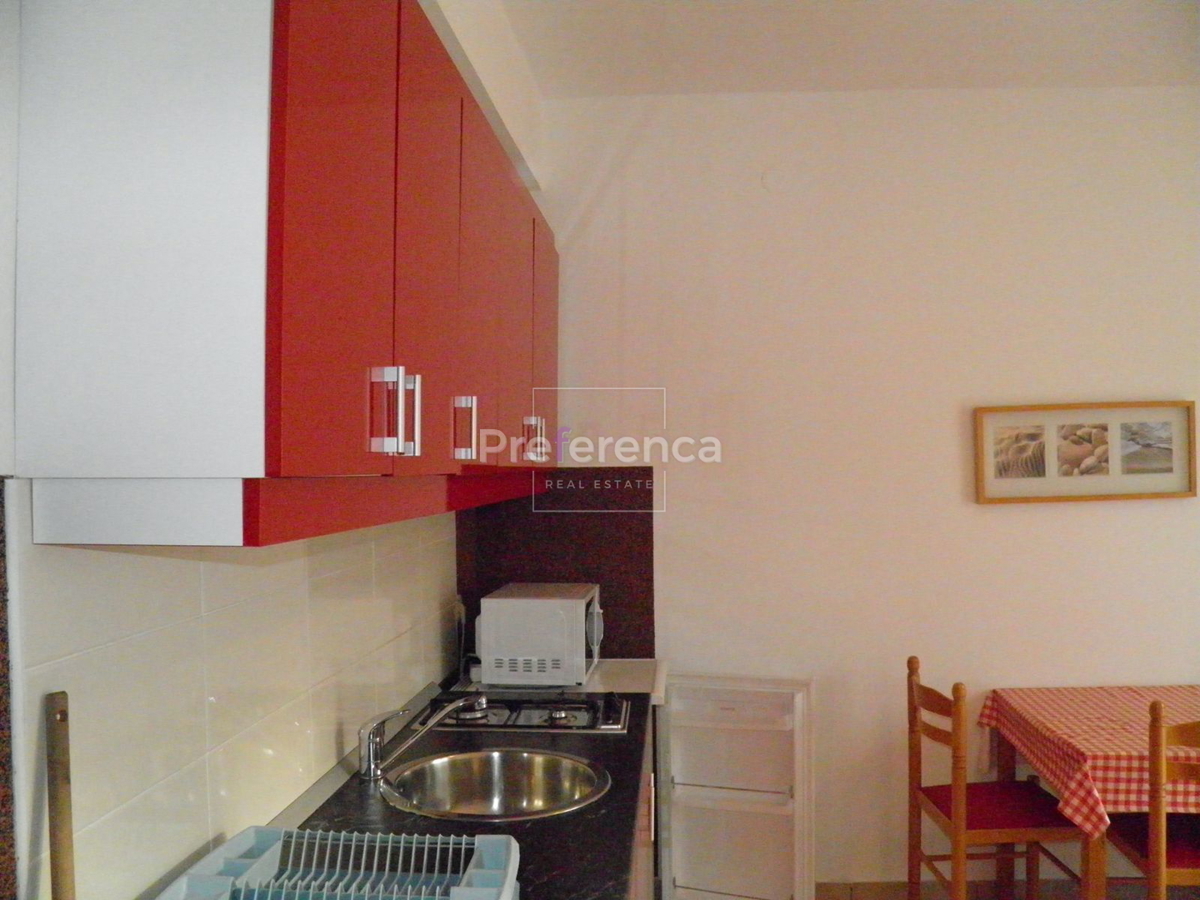 Novalja - hiša s 4 apartmaji