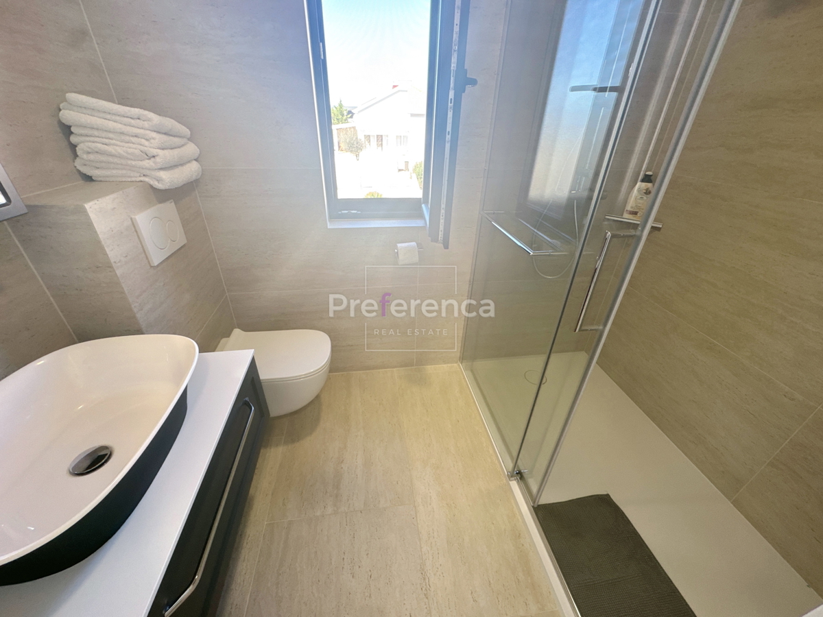 Škuncini stani, Novalja - moderna vila z bazenom