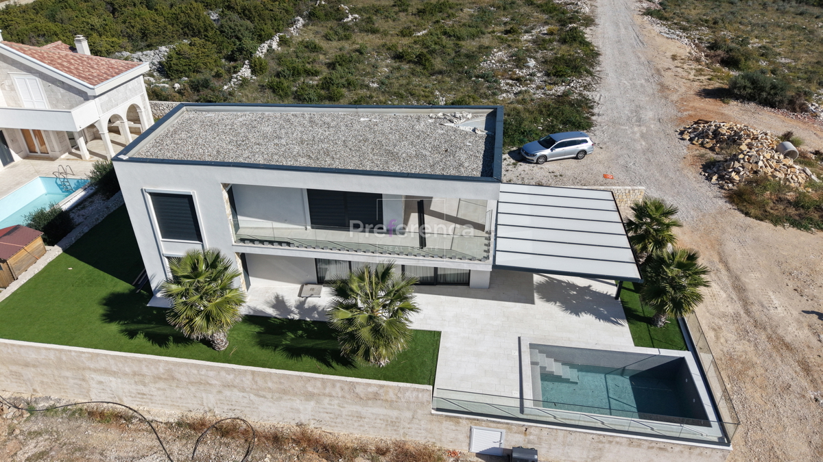 Škuncini stani, Novalja - moderna vila z bazenom