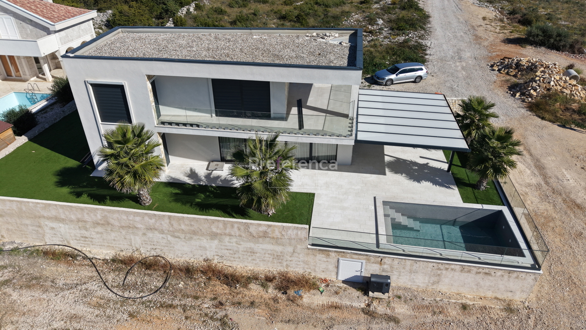 Škuncini stani, Novalja - moderna vila z bazenom