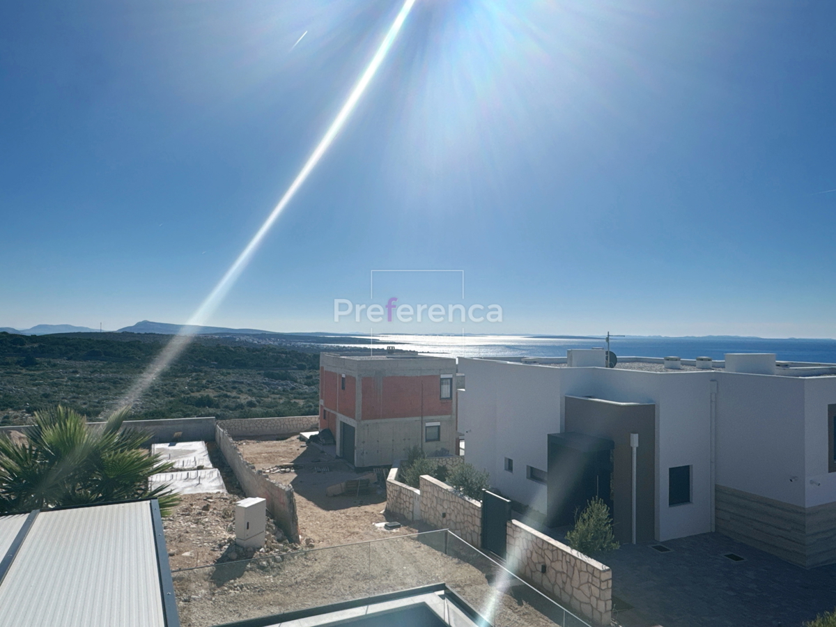 Škuncini stani, Novalja - moderna vila z bazenom