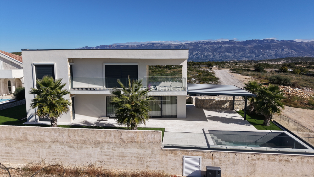 Škuncini stani, Novalja - moderna vila z bazenom