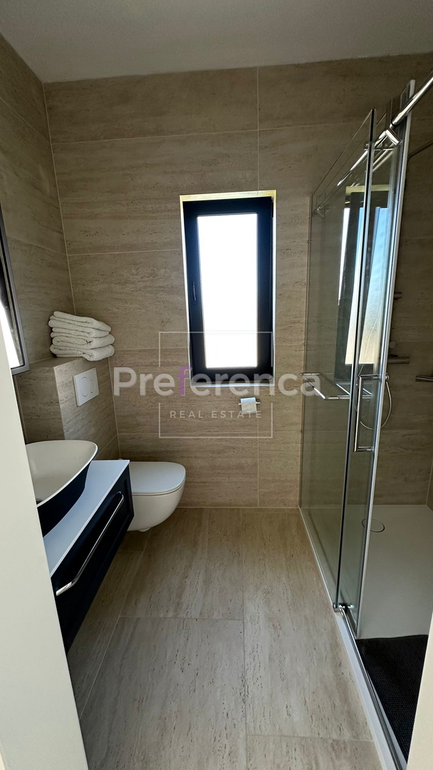 Škuncini stani, Novalja - moderna vila z bazenom