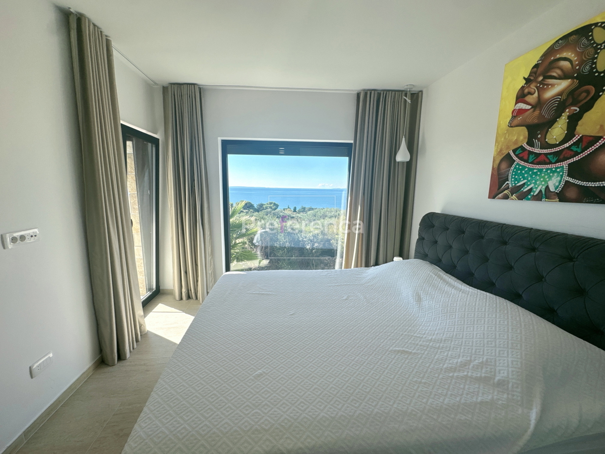 Škuncini stani, Novalja - moderna vila z bazenom