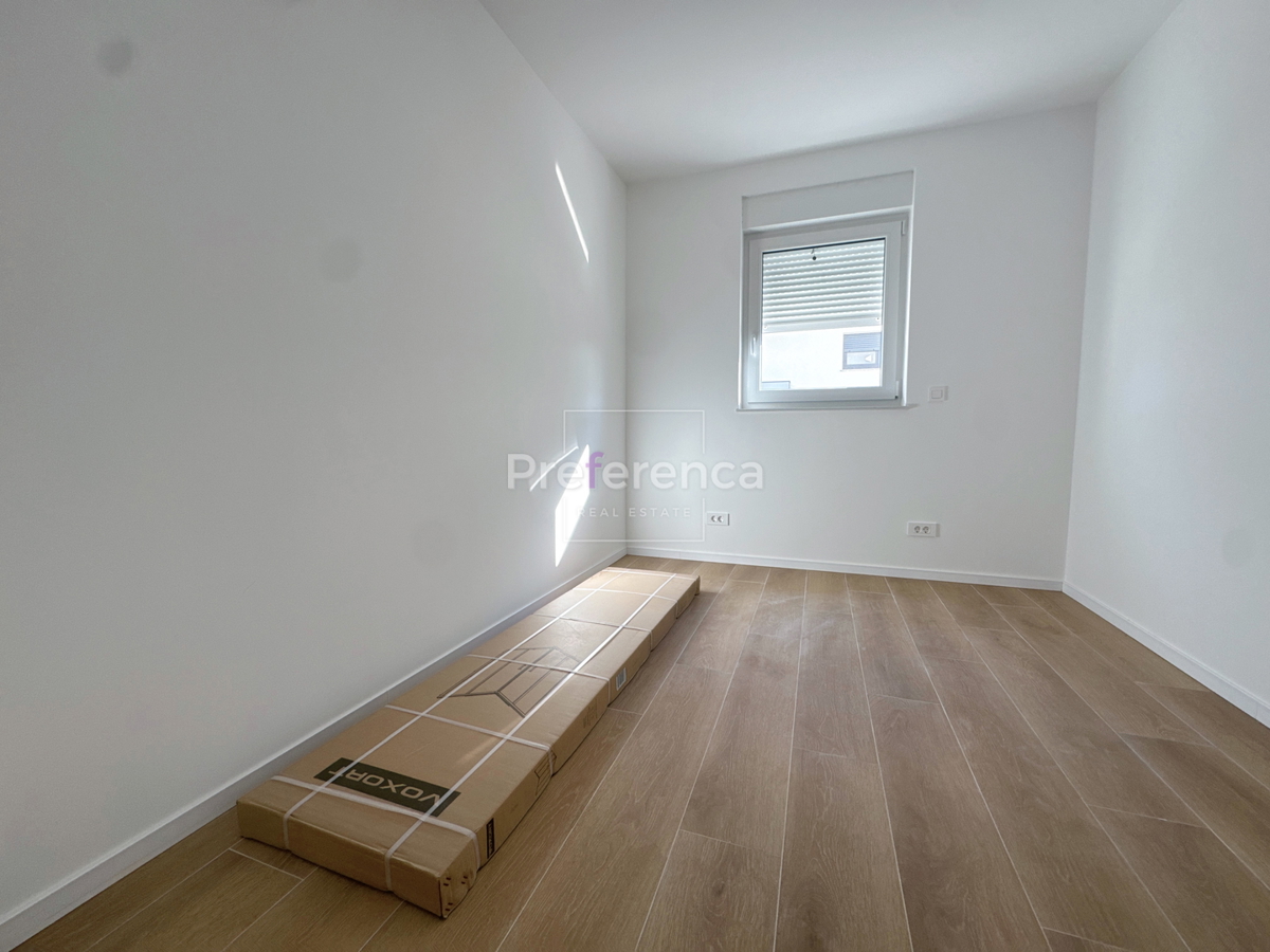 Povljana - dvosobno stanovanje v pritličju z vrtom