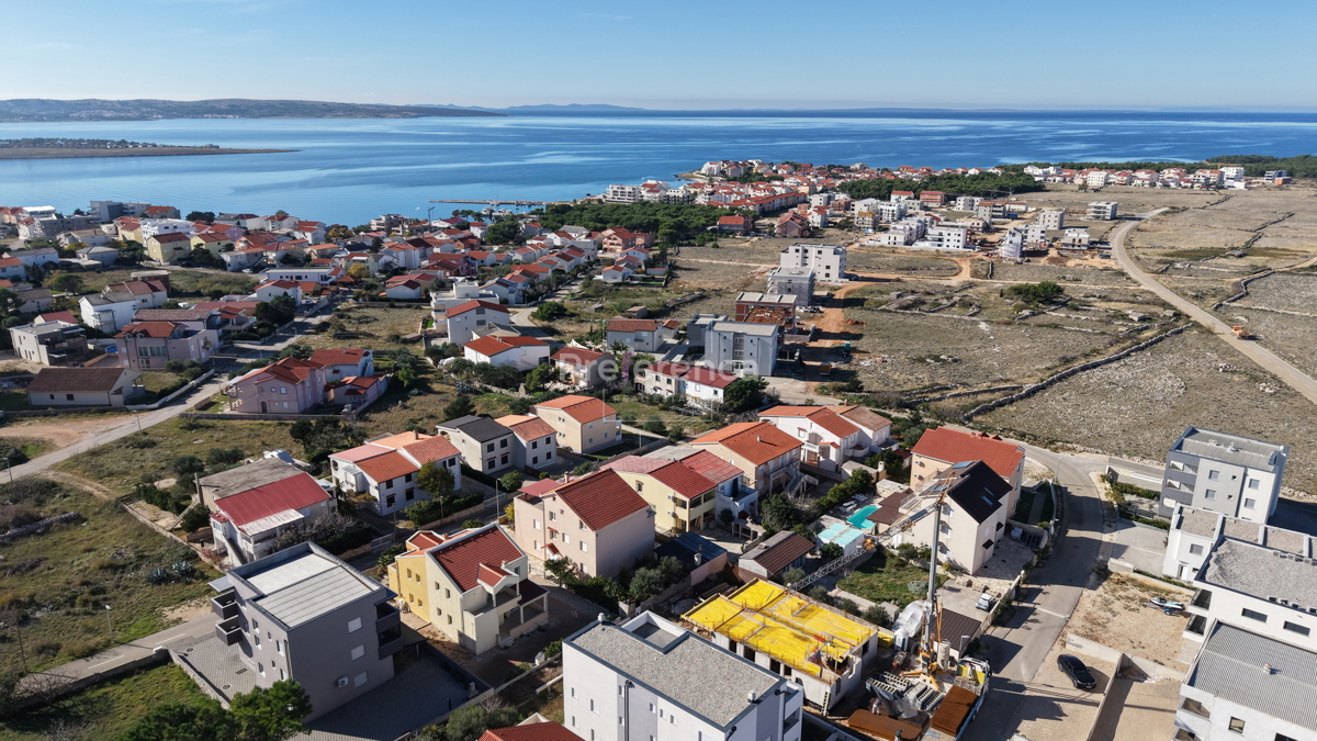 Povljana - dvosobno stanovanje v pritličju z vrtom