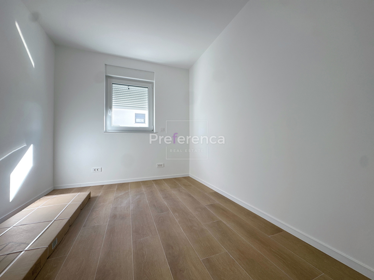 Povljana - dvosobno stanovanje v pritličju z vrtom