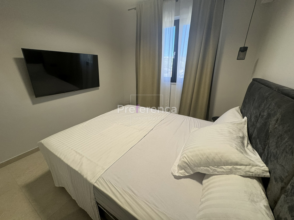 Mandre - luksuzna vila s bazenom - LOKACIJA