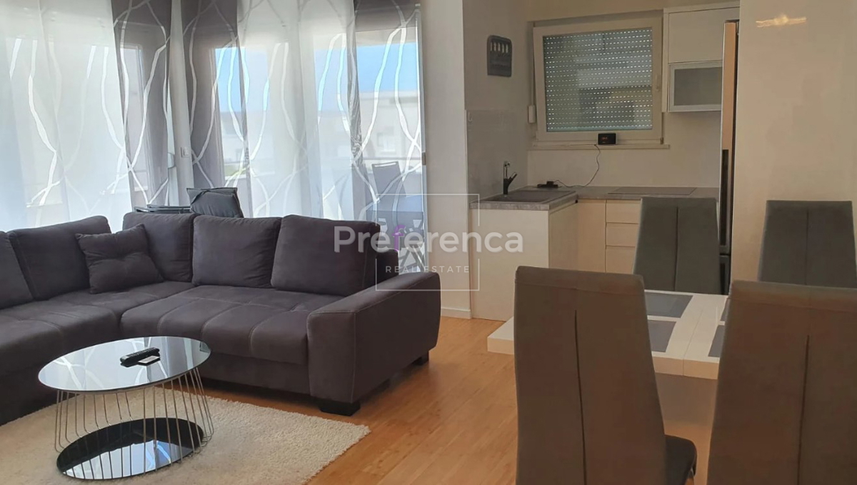 Novalja - luksuzno trisobno stanovanje v bližini morja