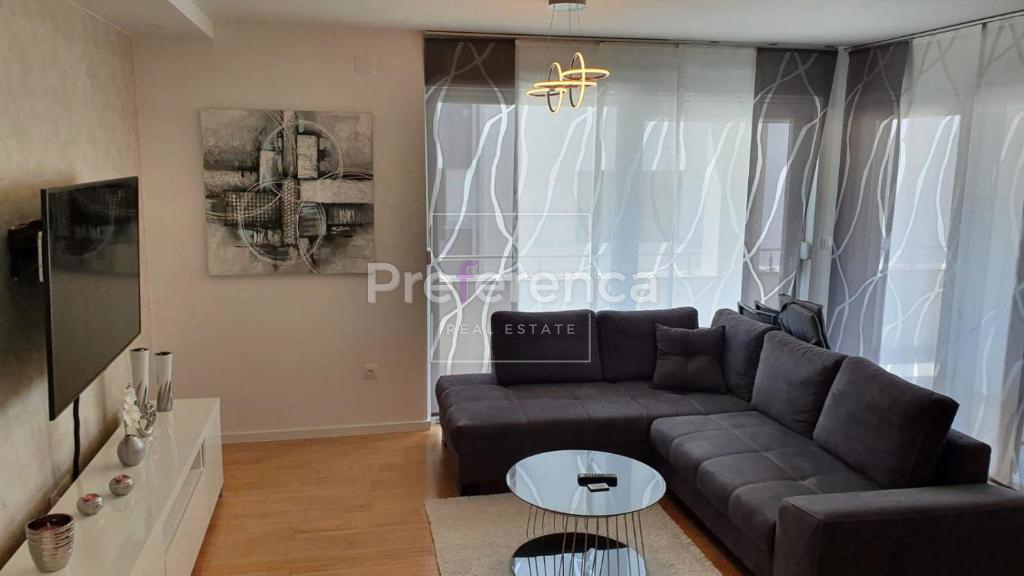 Novalja - luksuzno trisobno stanovanje v bližini morja