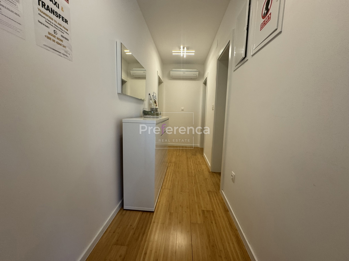 Novalja - luksuzno trisobno stanovanje v bližini morja