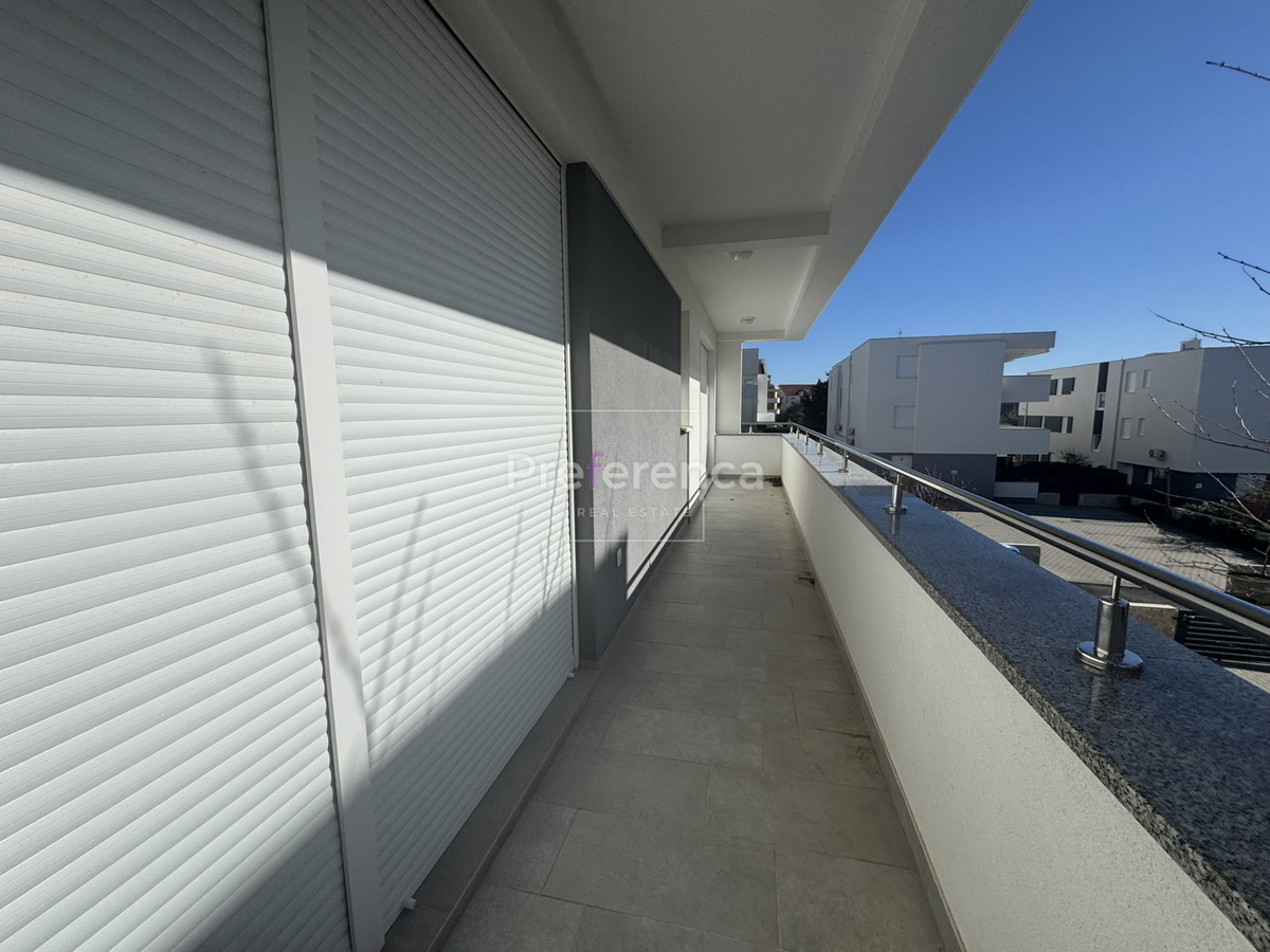 Novalja - luksuzno trisobno stanovanje v bližini morja