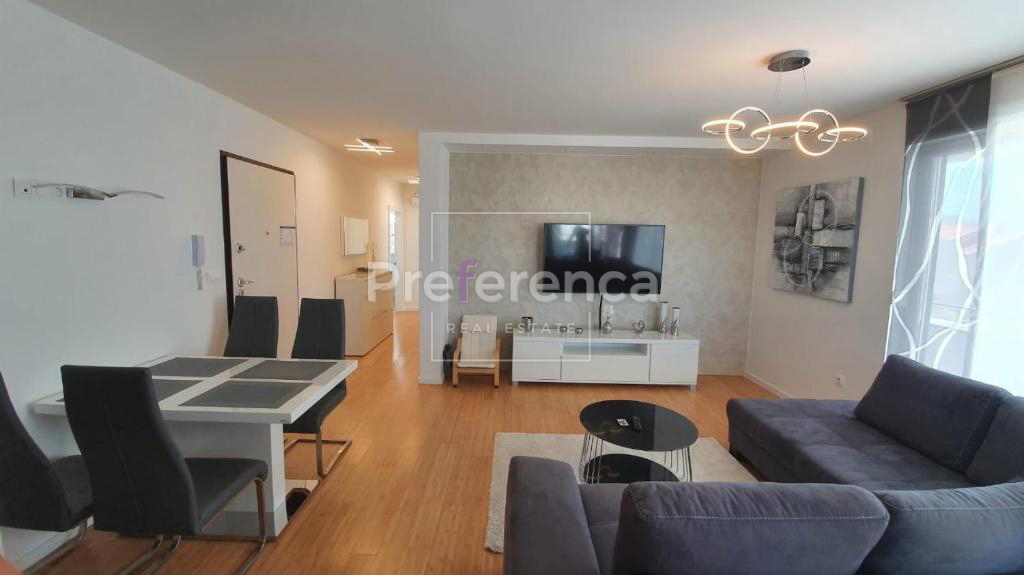 Novalja - luksuzno trisobno stanovanje v bližini morja