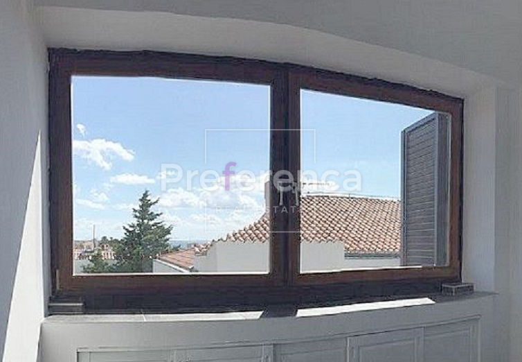 Gajac - dvoetažni stan u prizemlju