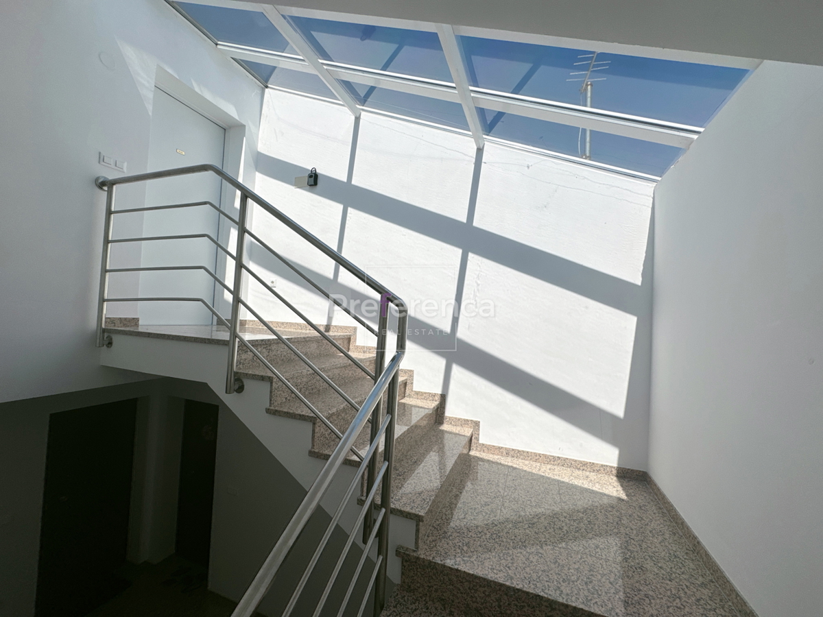 Novalja - trisobno stanovanje z razgledom