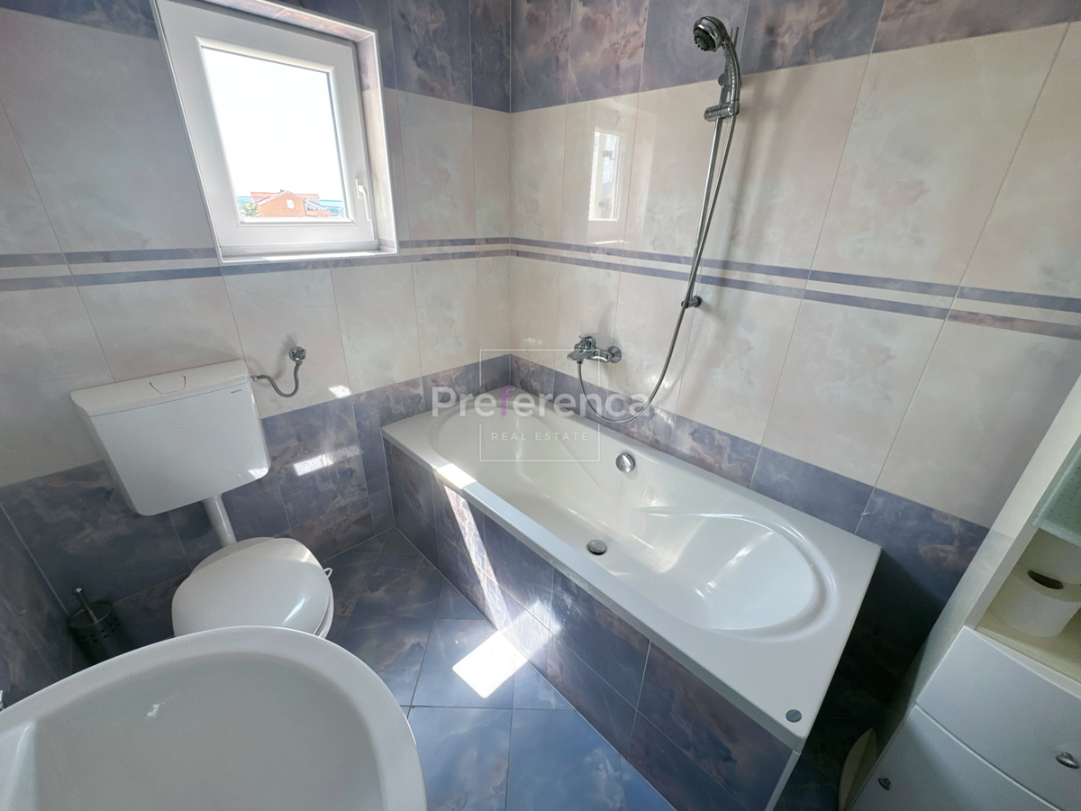 Novalja - trisobno stanovanje z razgledom