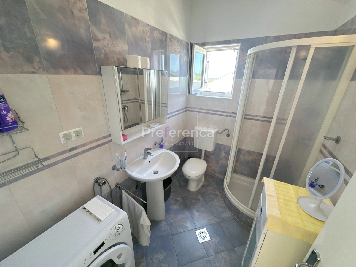 Novalja - trisobno stanovanje z razgledom