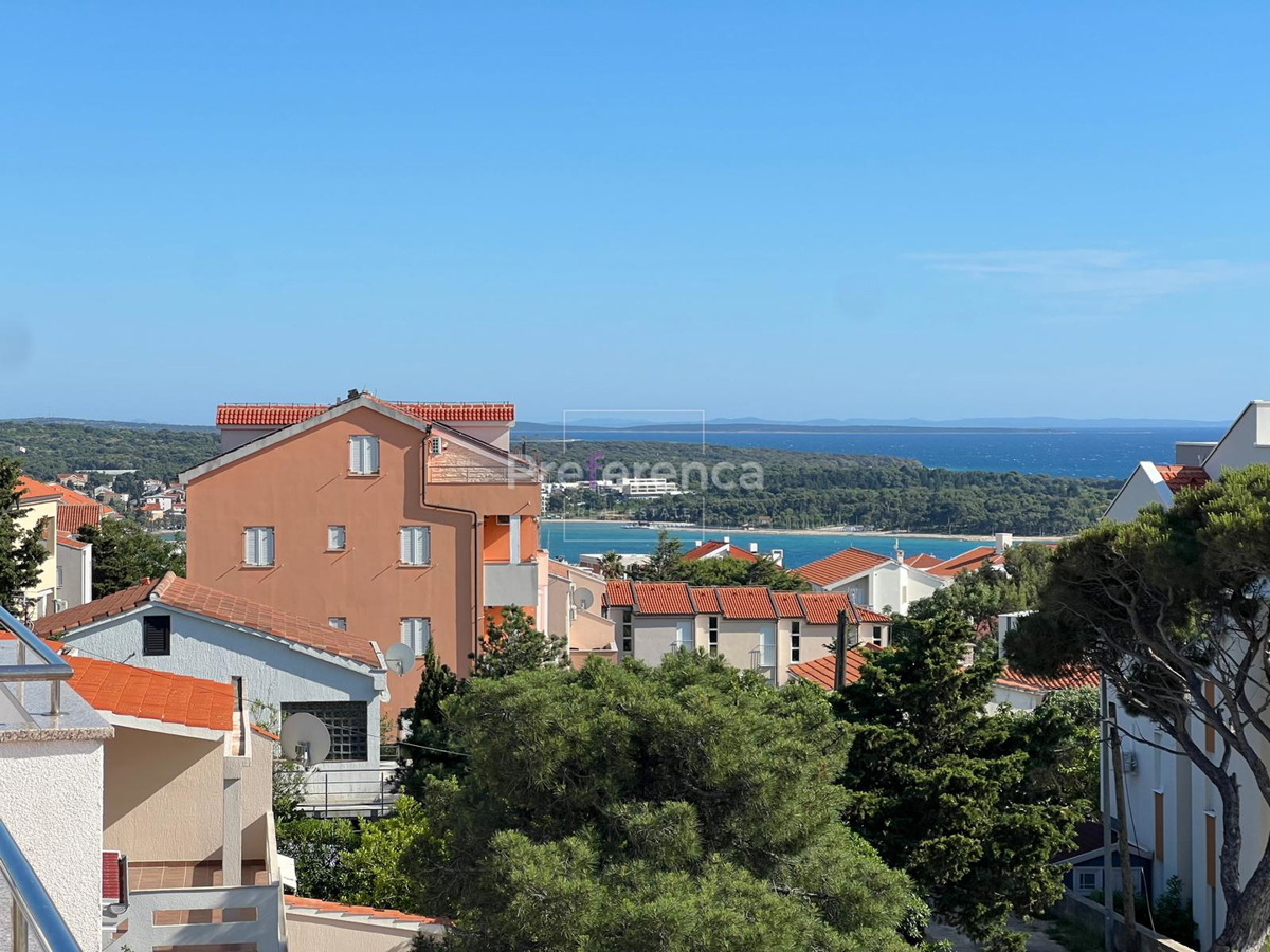 Novalja - trisobno stanovanje z razgledom