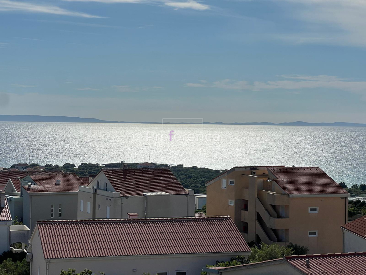 Novalja - trisobno stanovanje z razgledom