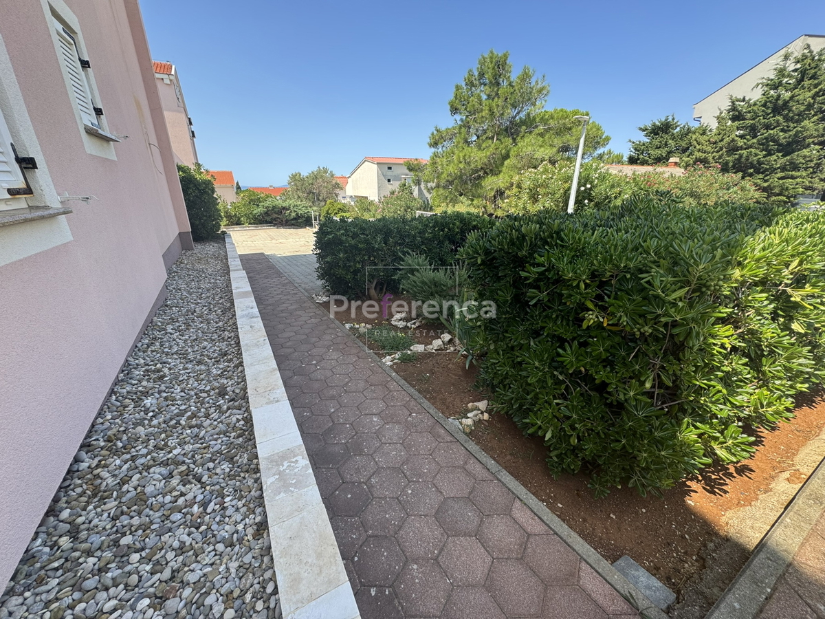 Novalja - trisobno stanovanje z razgledom