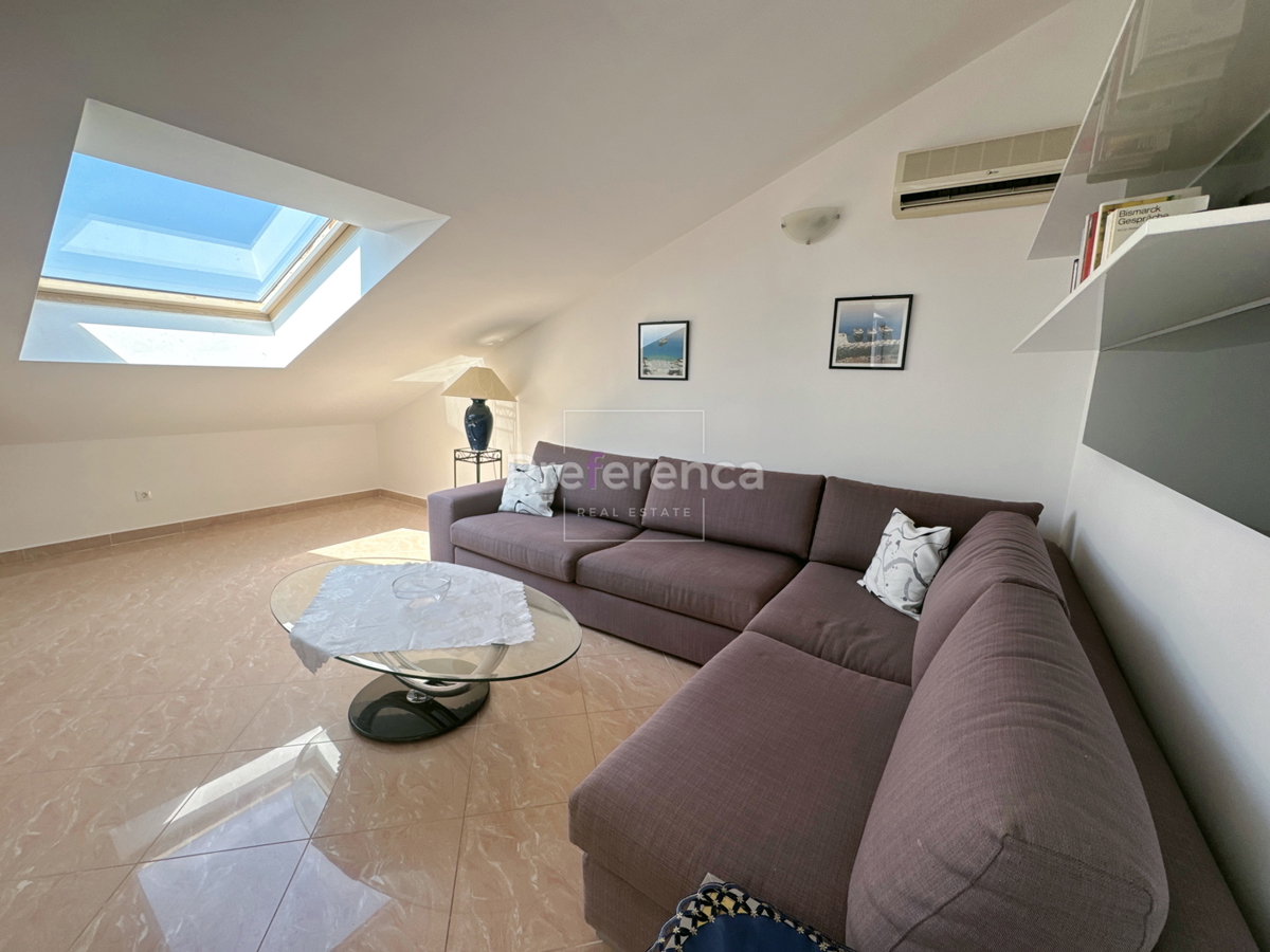 Novalja - trisobno stanovanje z razgledom