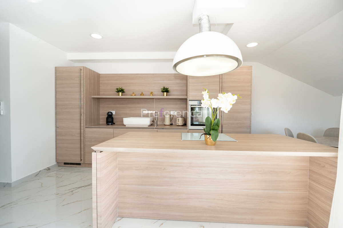 Mandre - dvoposteljno stanovanje s čudovitim razgledom