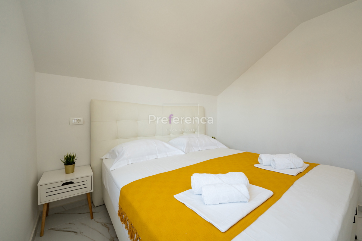 Mandre - dvoposteljno stanovanje s čudovitim razgledom