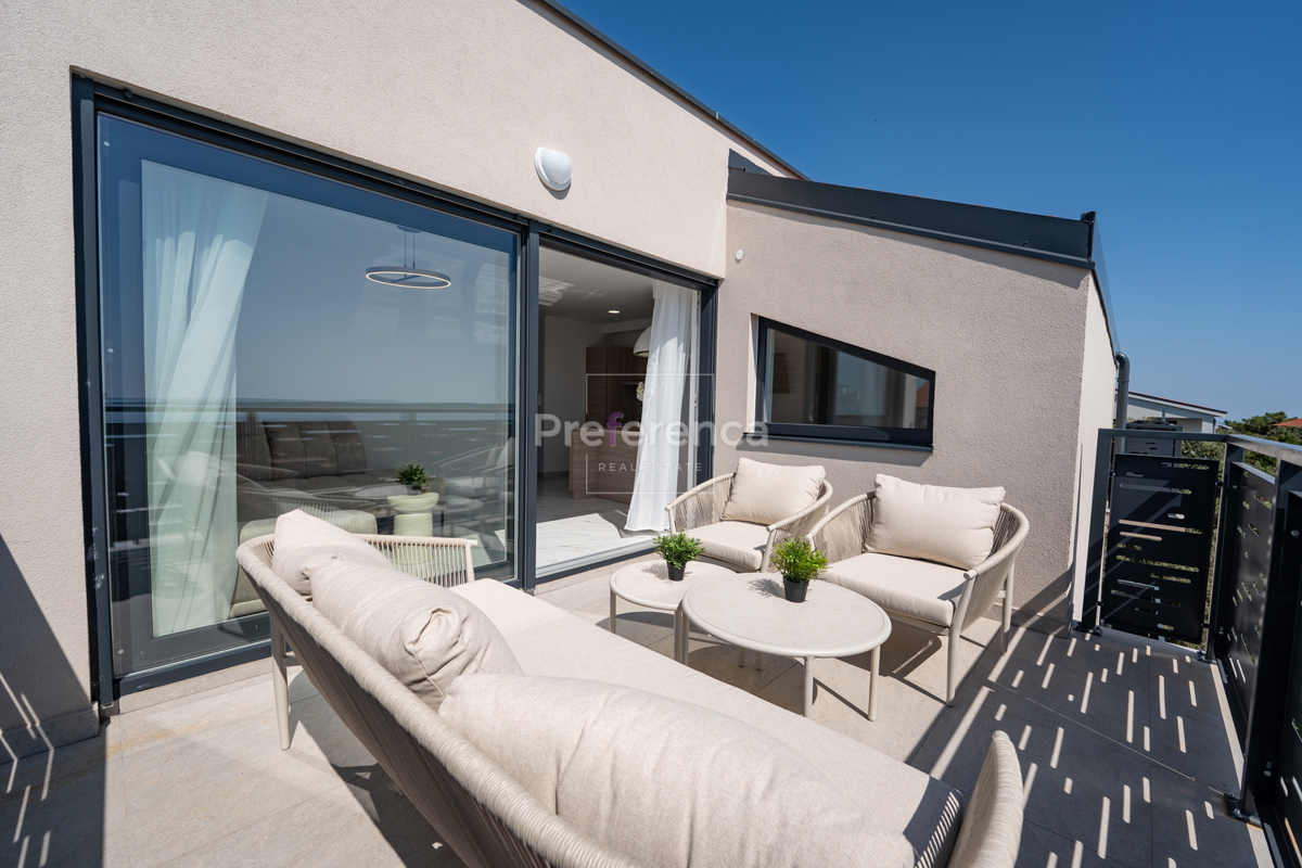 Mandre - dvoposteljno stanovanje s čudovitim razgledom