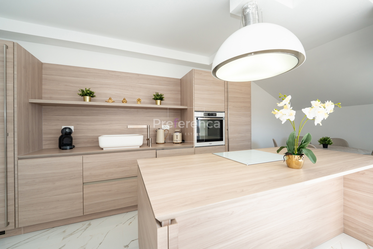 Mandre - dvoposteljno stanovanje s čudovitim razgledom