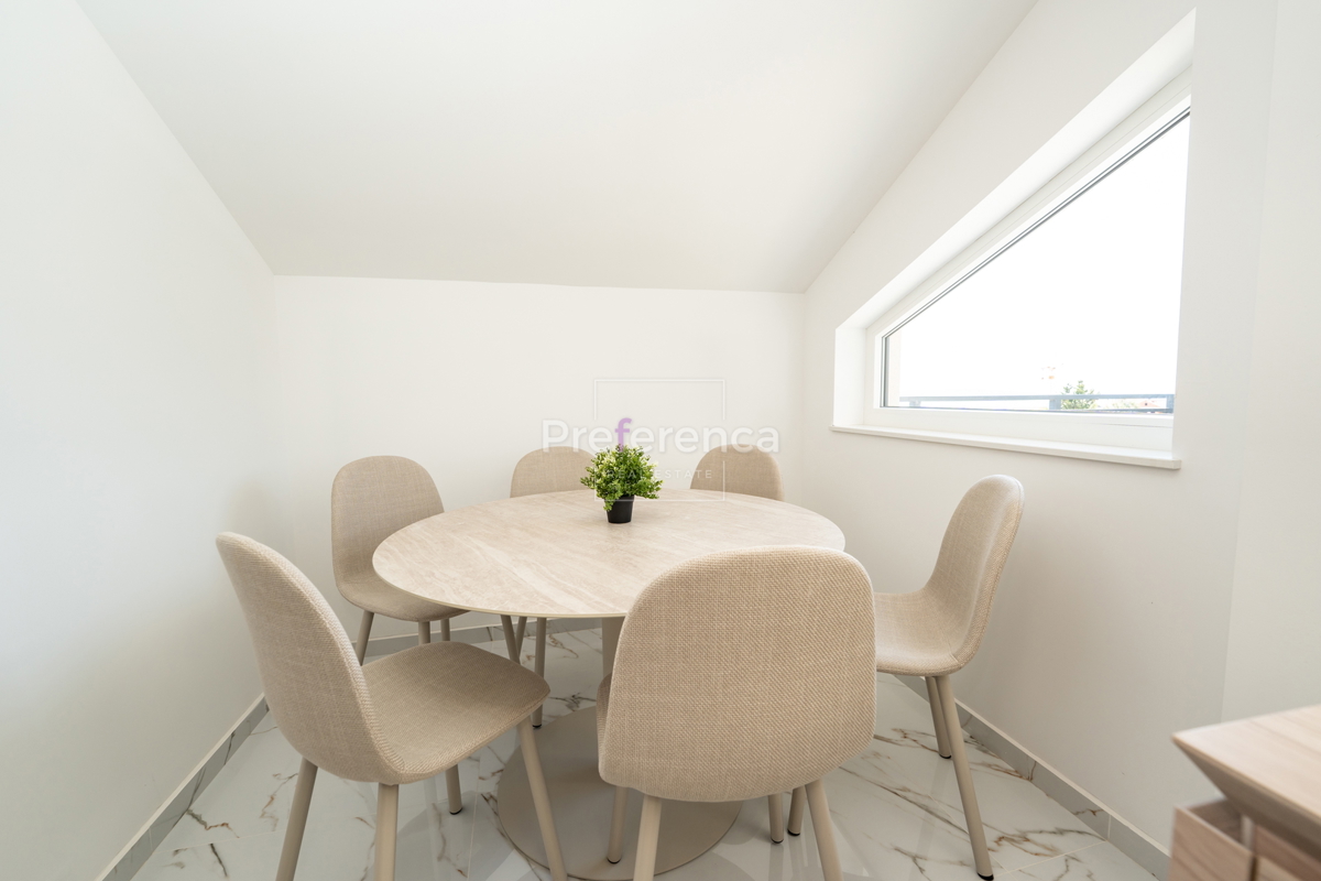 Mandre - dvoposteljno stanovanje s čudovitim razgledom