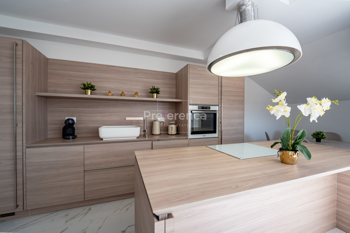 Mandre - dvoposteljno stanovanje s čudovitim razgledom