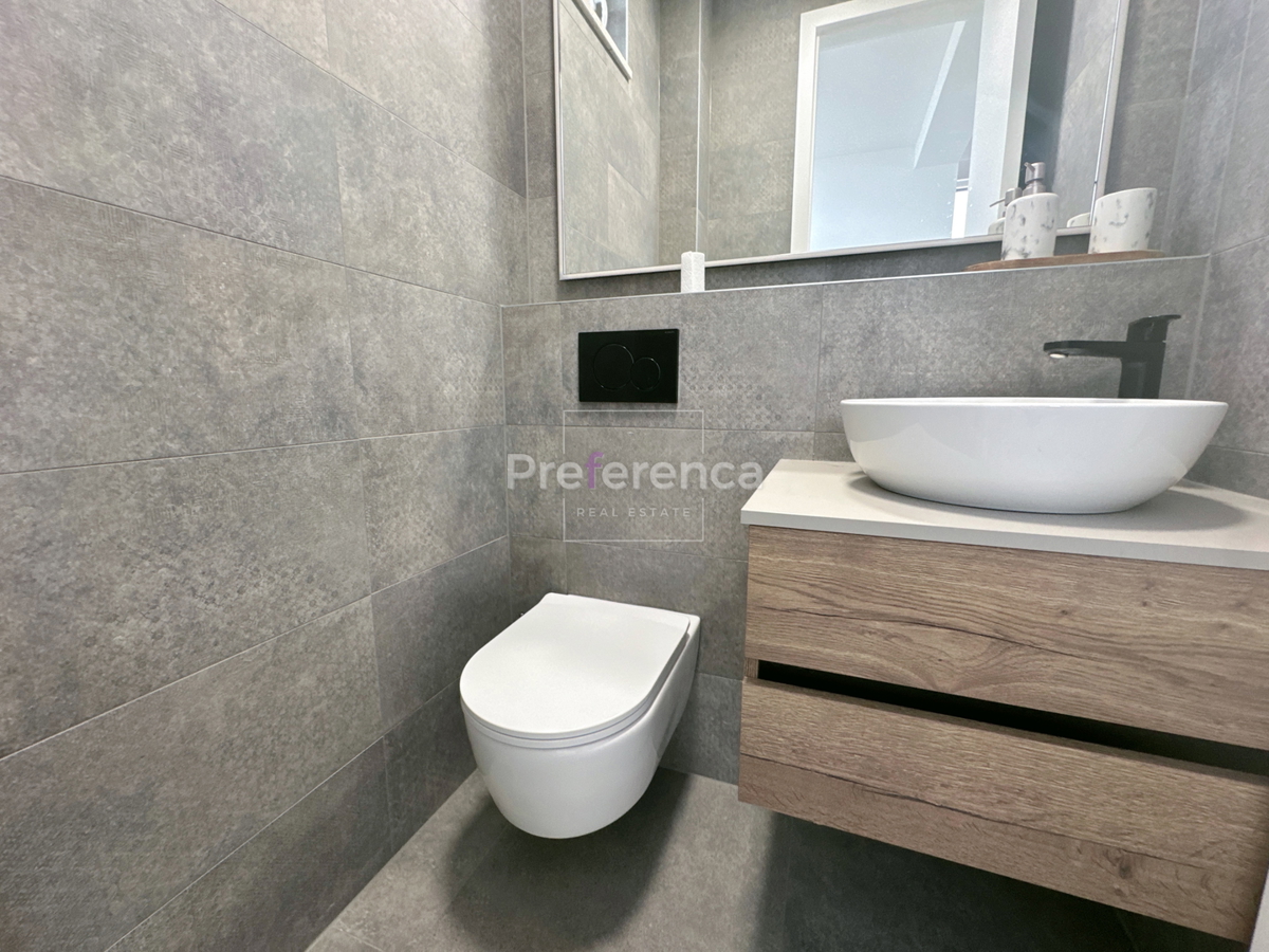 Novalja, Škuncini stani - vrhunska vila z bazenom