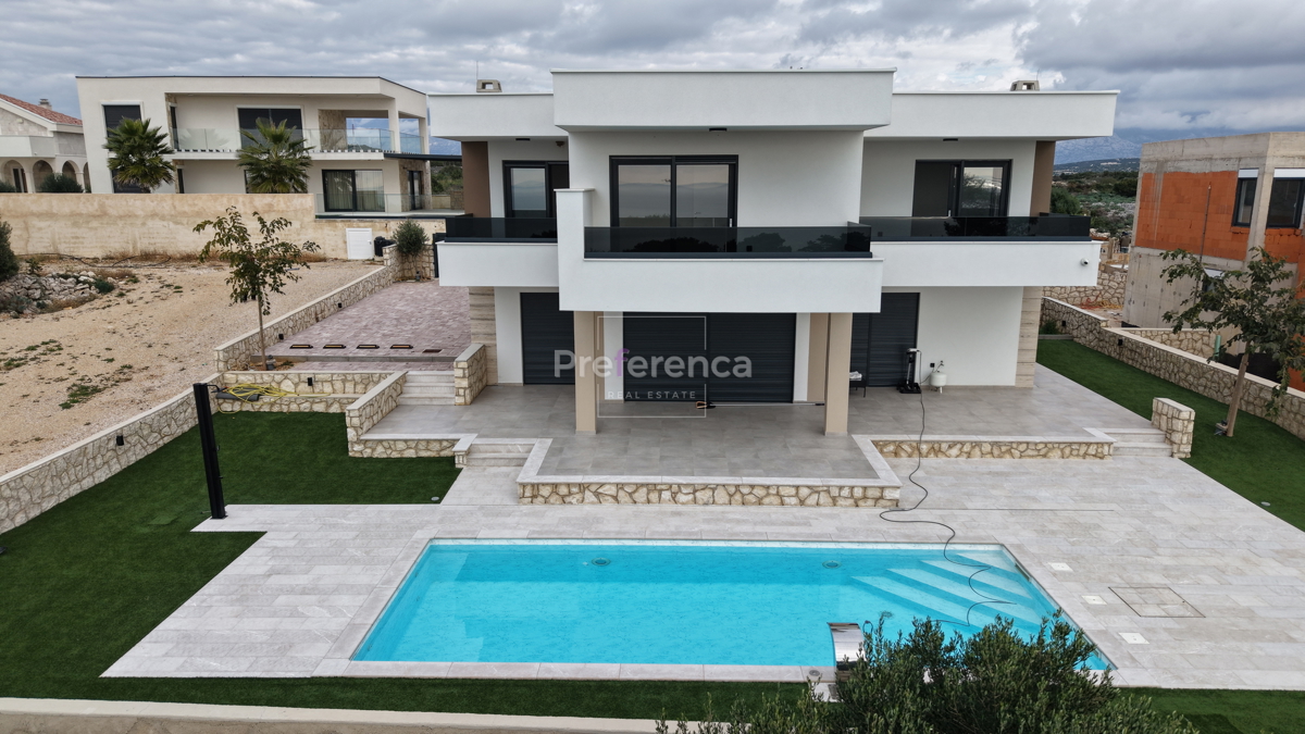 Novalja, Škuncini stani - vrhunska vila z bazenom