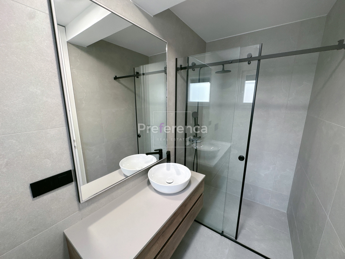 Novalja, Škuncini stani - vrhunska vila z bazenom