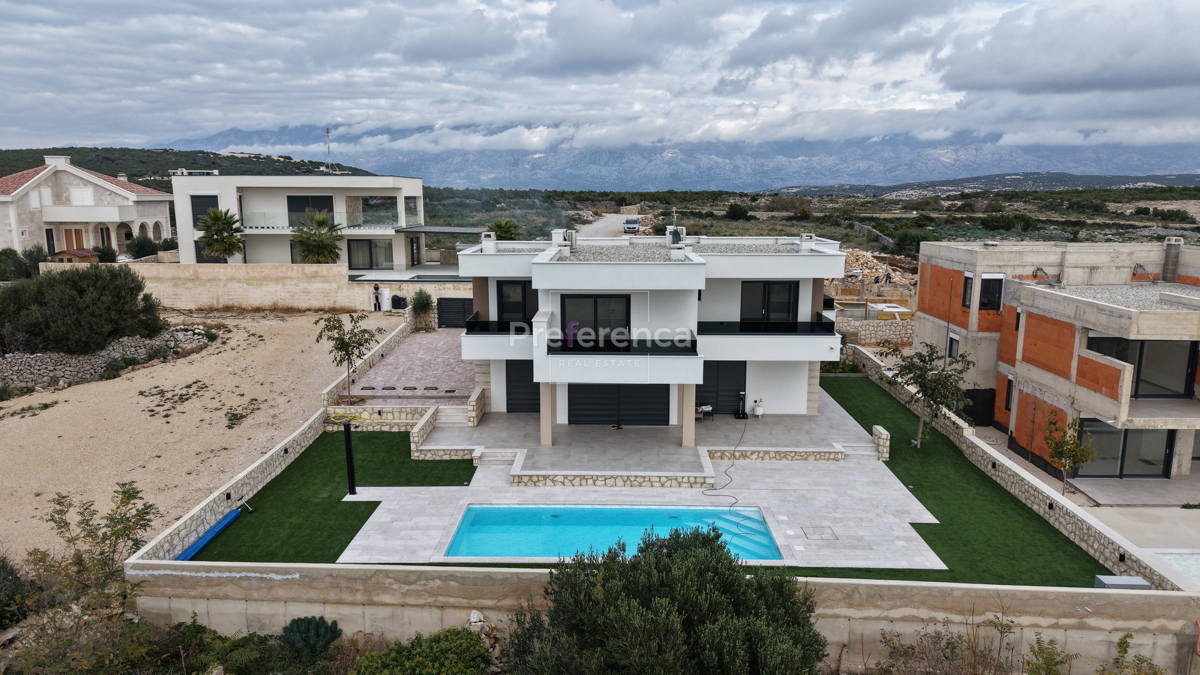 Novalja, Škuncini stani - vrhunska vila z bazenom