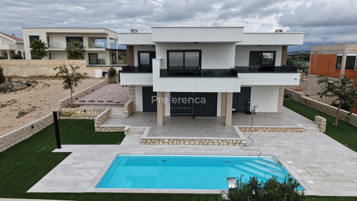 Novalja, Škuncini stani - vrhunska vila z bazenom