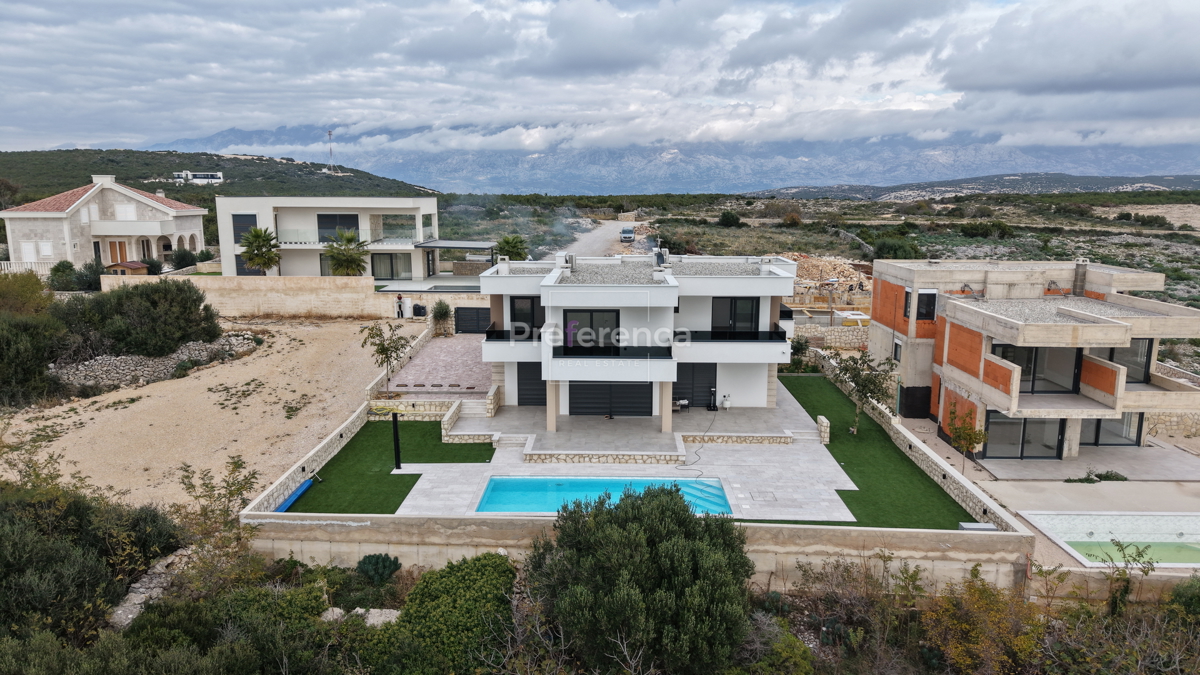 Novalja, Škuncini stani - vrhunska vila z bazenom