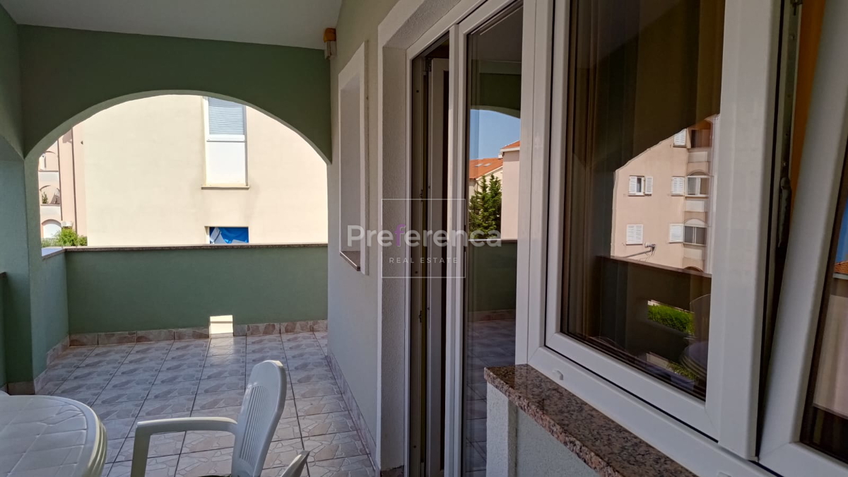 Novalja - hiša z apartmaji