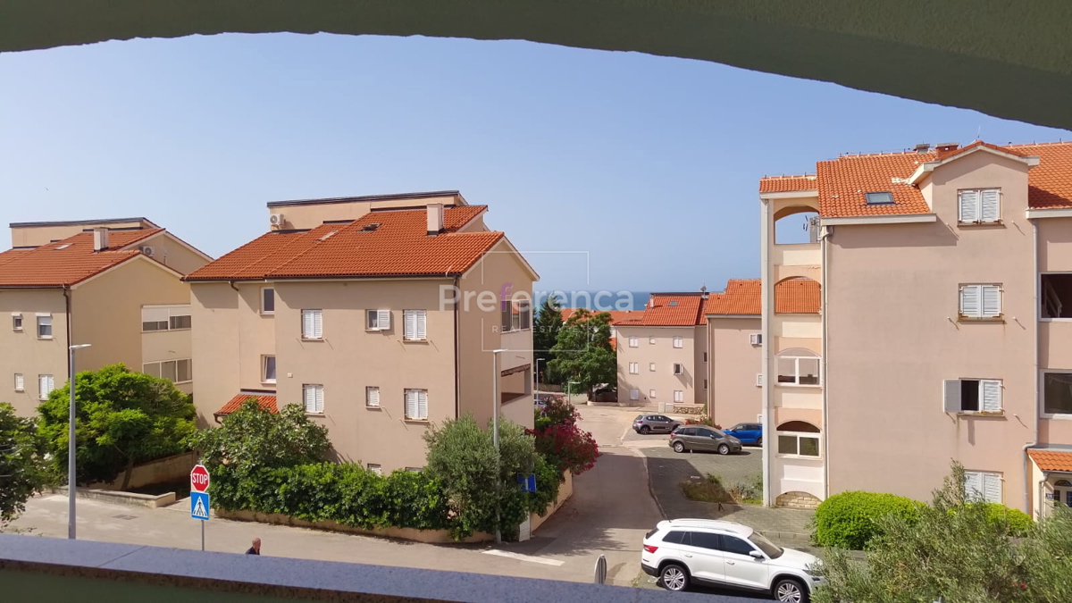 Novalja - hiša z apartmaji