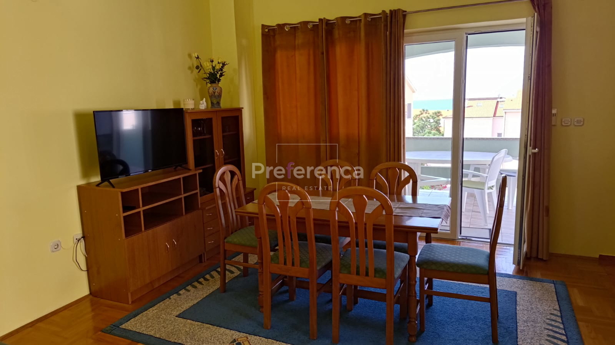 Novalja - hiša z apartmaji