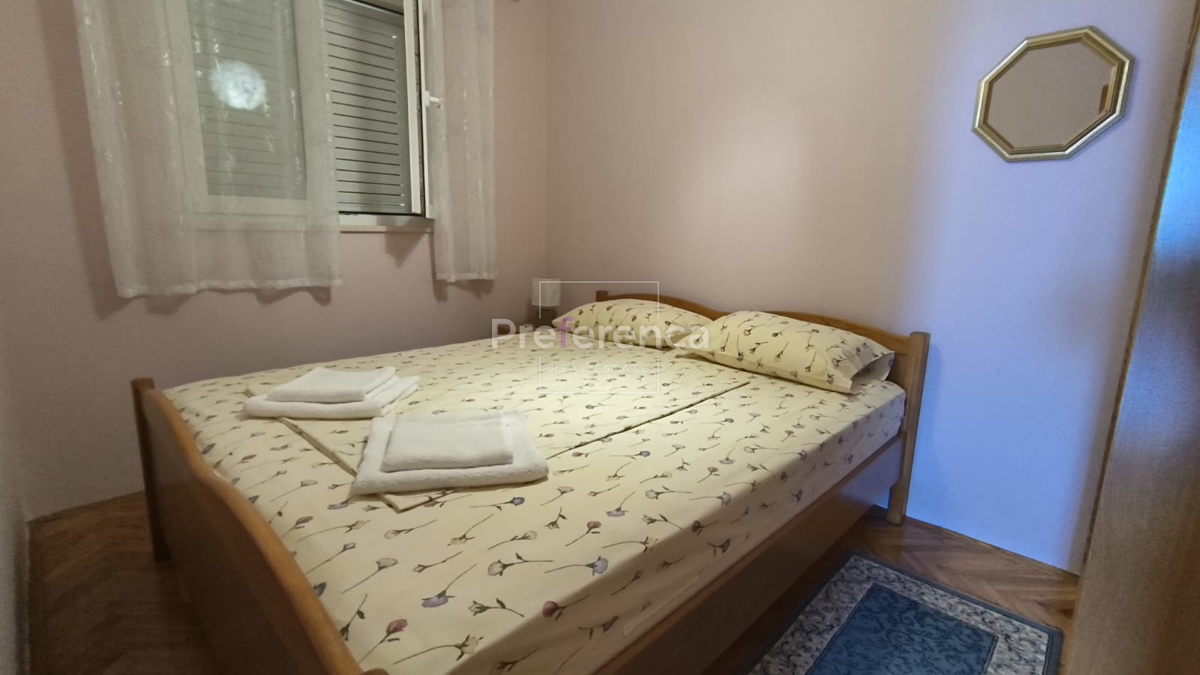 Novalja - hiša z apartmaji